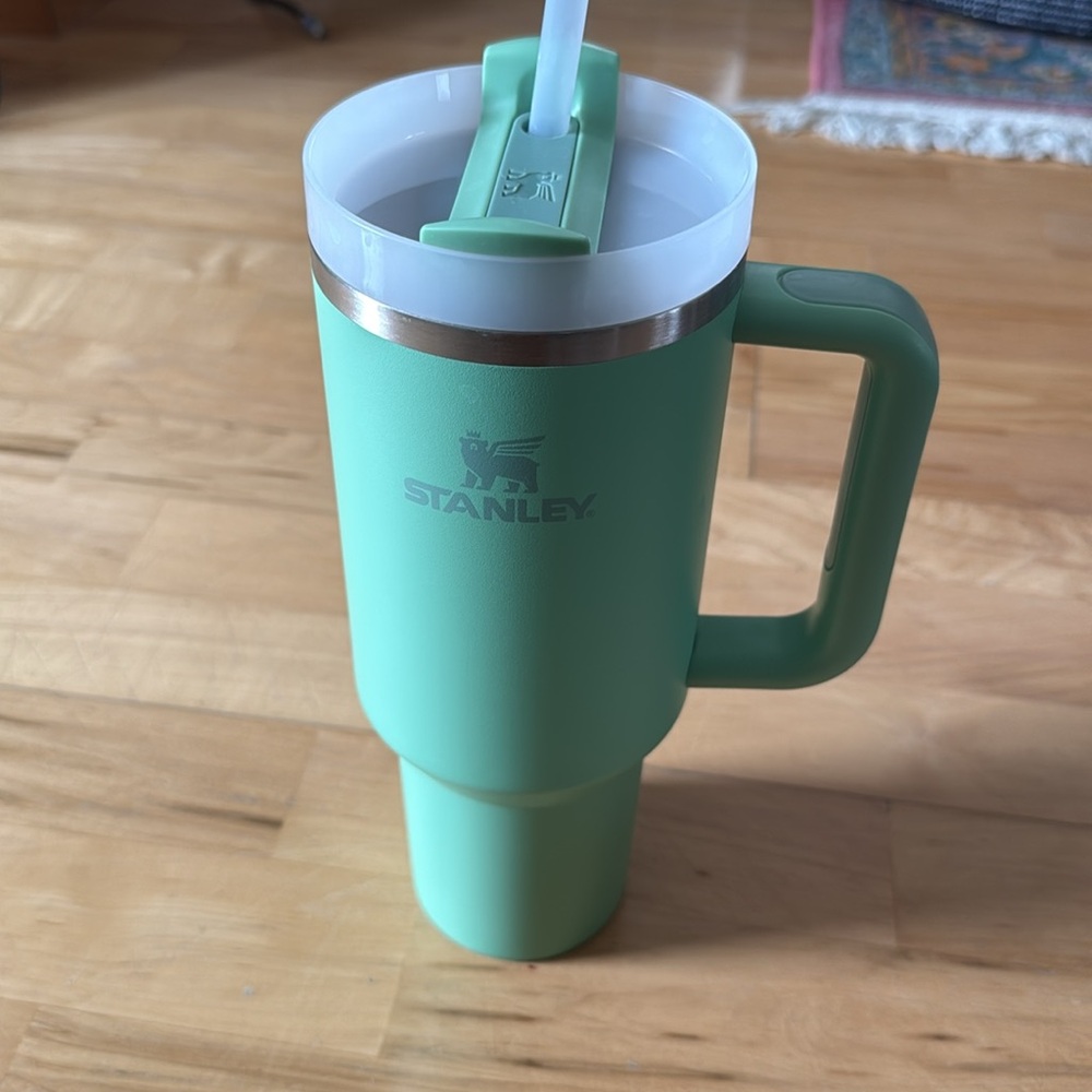 Stanley Green Travel Mug 40 oz